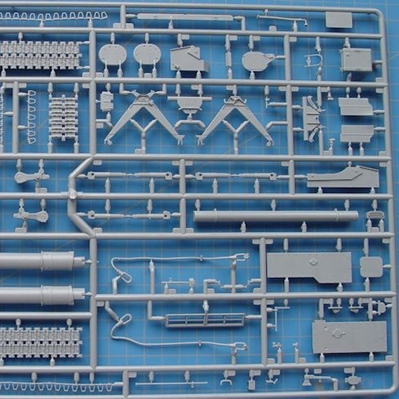 Zvezda Red Star 3677 1/35 الرو - مراجعة Model Kit Zvezda وسعره