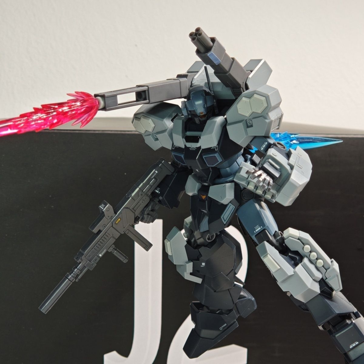 باوباو نموذج HG 1/144 الجمعية  - مراجعة Model Kit Diorama وسعره